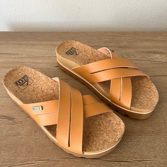 REEF Cushion Bloom Hi Platform Sandal Women’s 7 - Picture 1 of 5